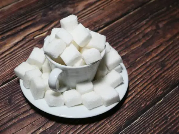 Bitter Sweet: Jak cukier szkodzi twojej diecie i wpływa na metabolizm